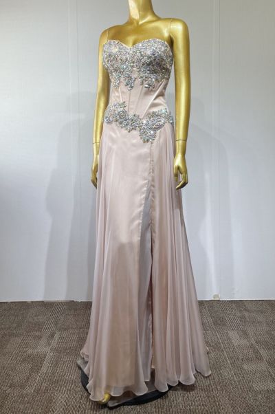 �J���[�o���G�[�V����